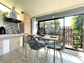 Maison rénovée avec jardin spacieux, plancha et piscine - Climatisée, 2 pièces + mezzanine, 5 couchages - FR-1-229-864